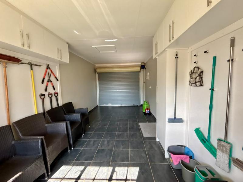 3 Bedroom Property for Sale in Langenhovenpark Free State